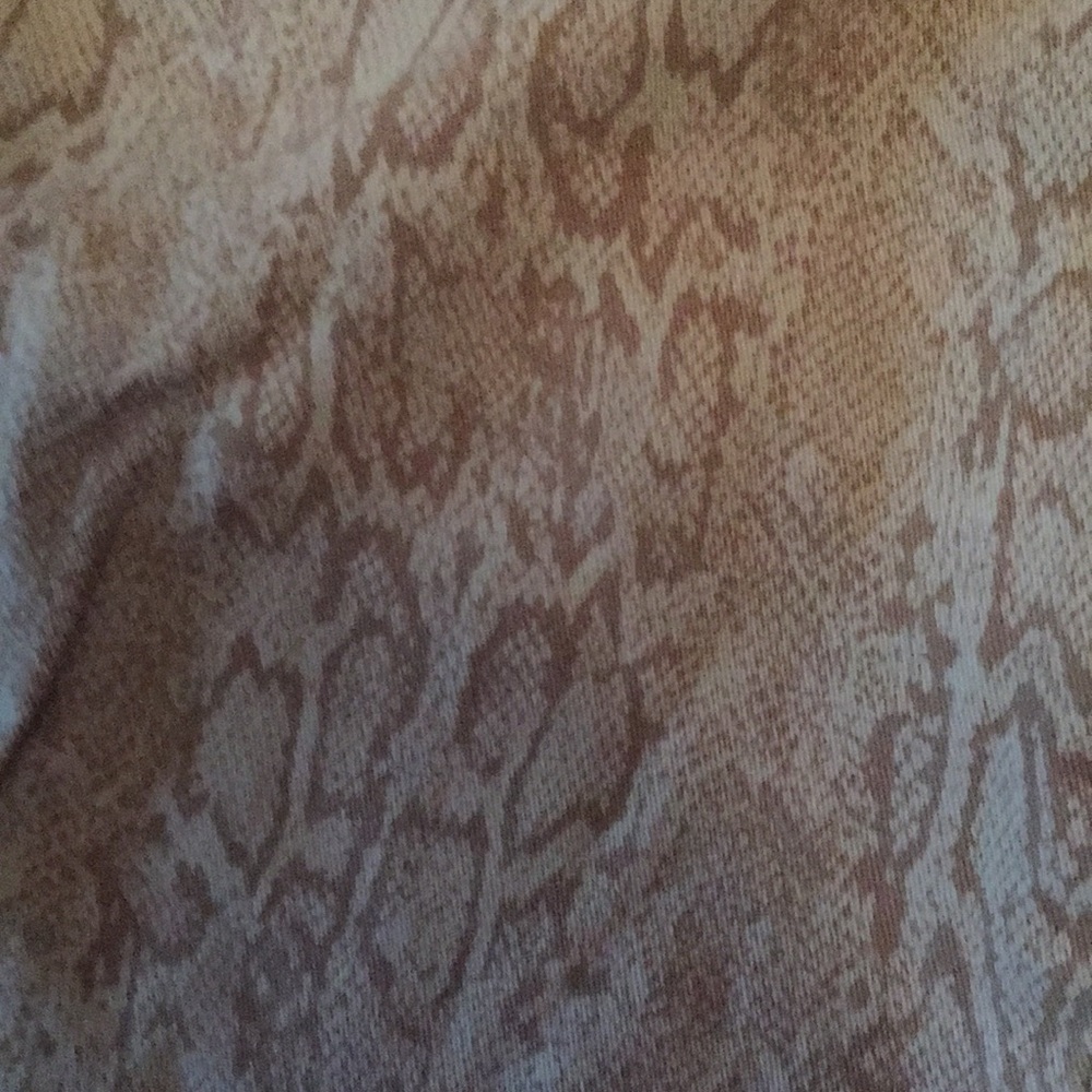 GB size 3 snake print design juniors jeans - Picture 3 of 3